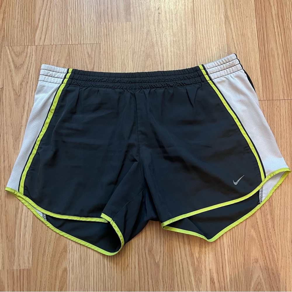 Nike Dri Fit Tempo Running Shorts Gray Neon Women’s Size Small Athletic Lined